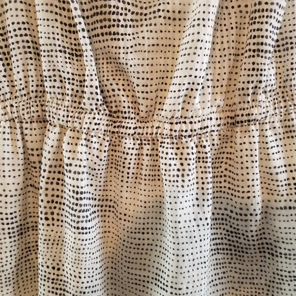 Line and Dot Black and White Dress - Picture 5 of 8